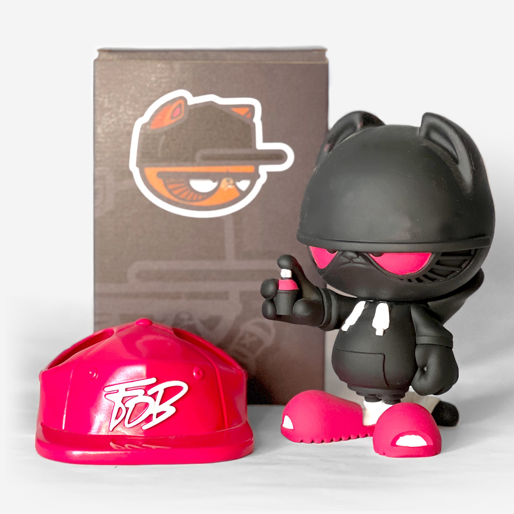 Art Toy Meeh ft. Fuego de Barrio (Rosa)